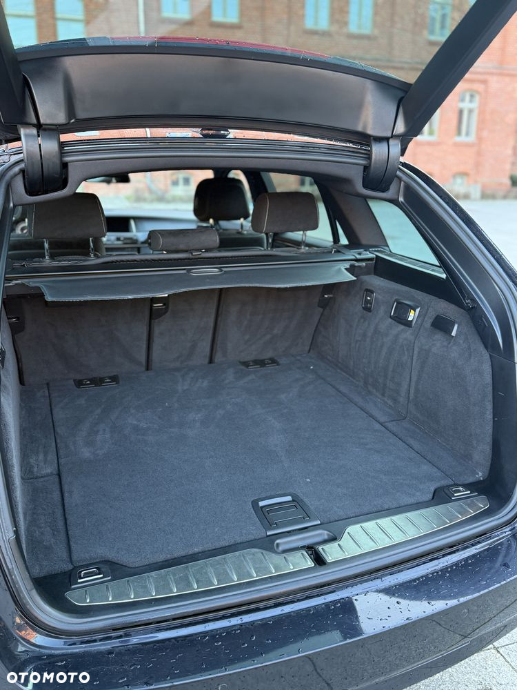 BMW Seria 5 520d xDrive - 17
