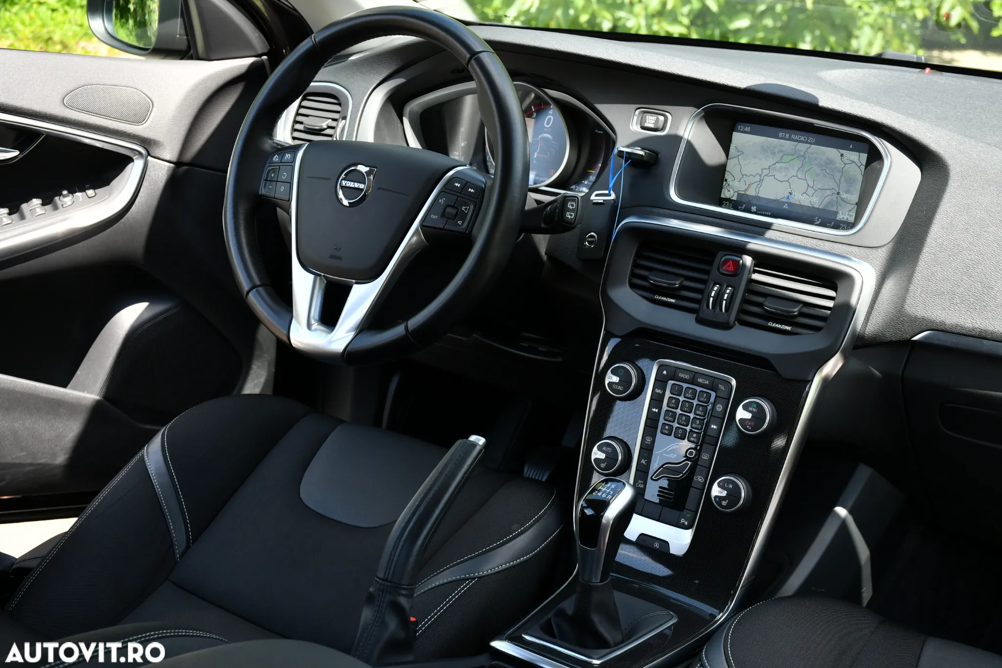Volvo V40 T2 Summum - 6