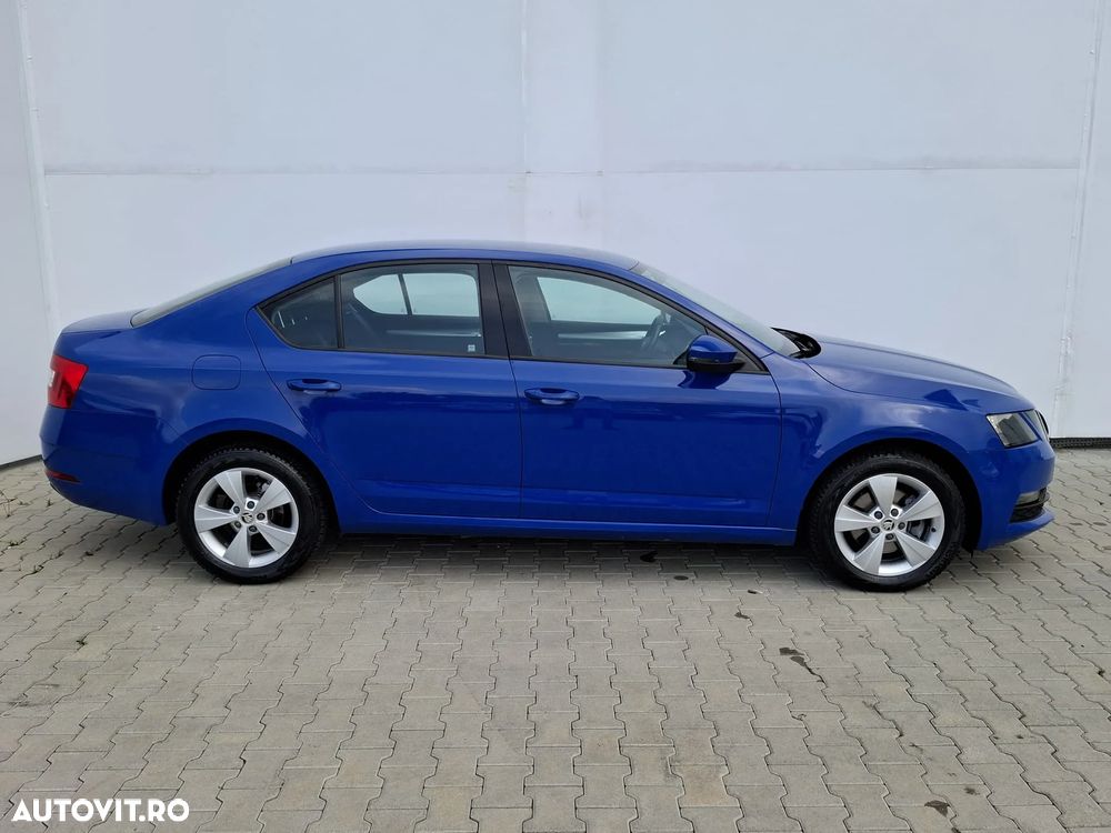 Skoda Octavia - 3