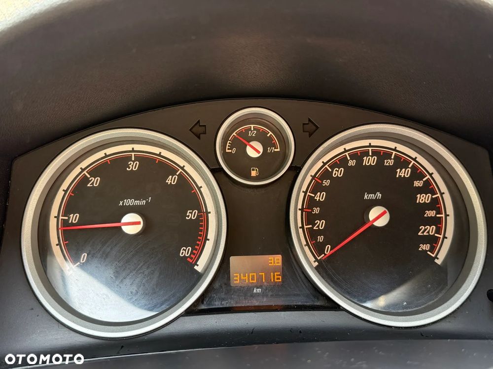 Opel Astra 1.7 CDTI - 8