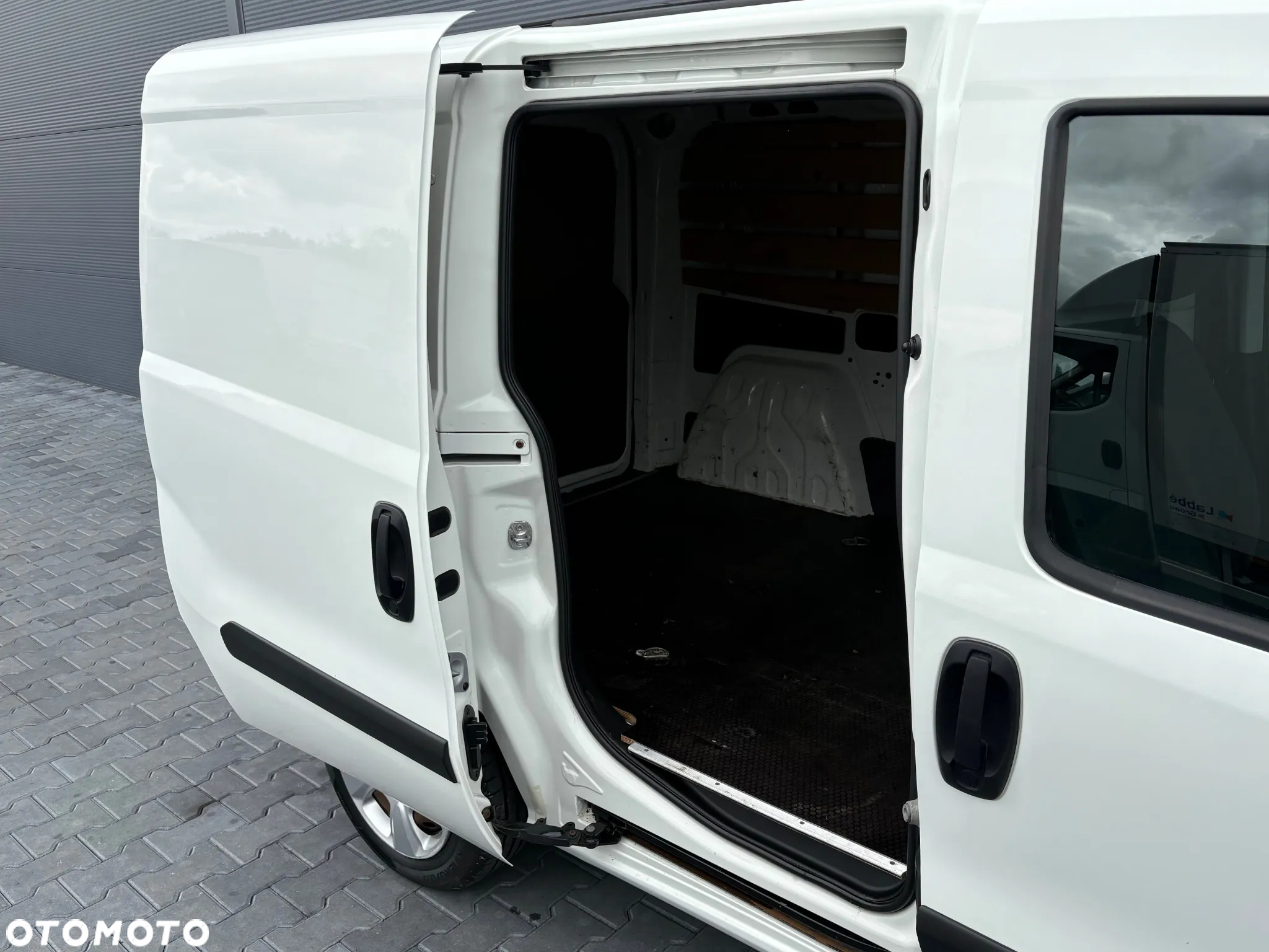 Fiat Doblo SX 1.3 MultiJet **Klima**Czujniki parkowania**Sprowadzony**Super stan**2011R** - 6