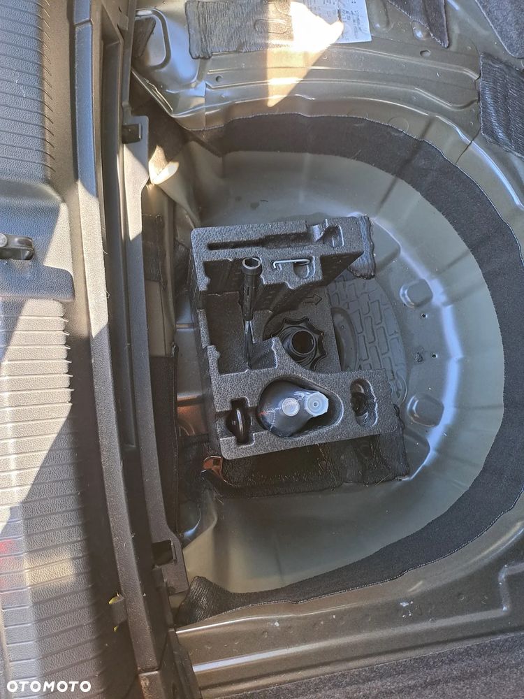 Volkswagen Polo 1.0 ACTIVE - 14