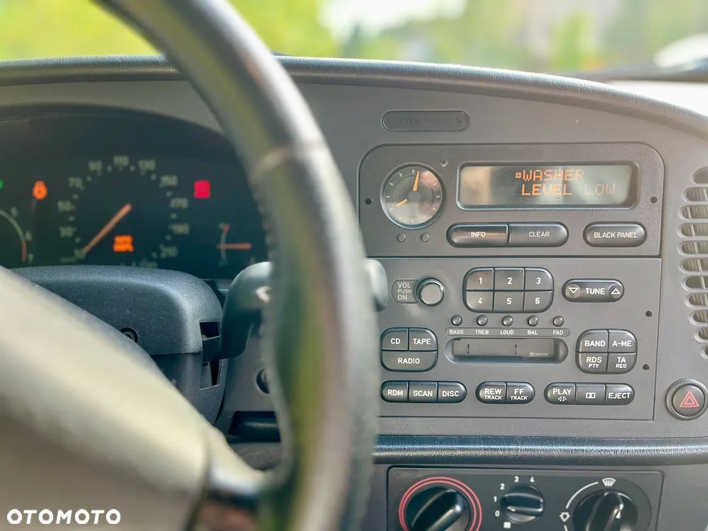 Saab 900 2.0 S - 25