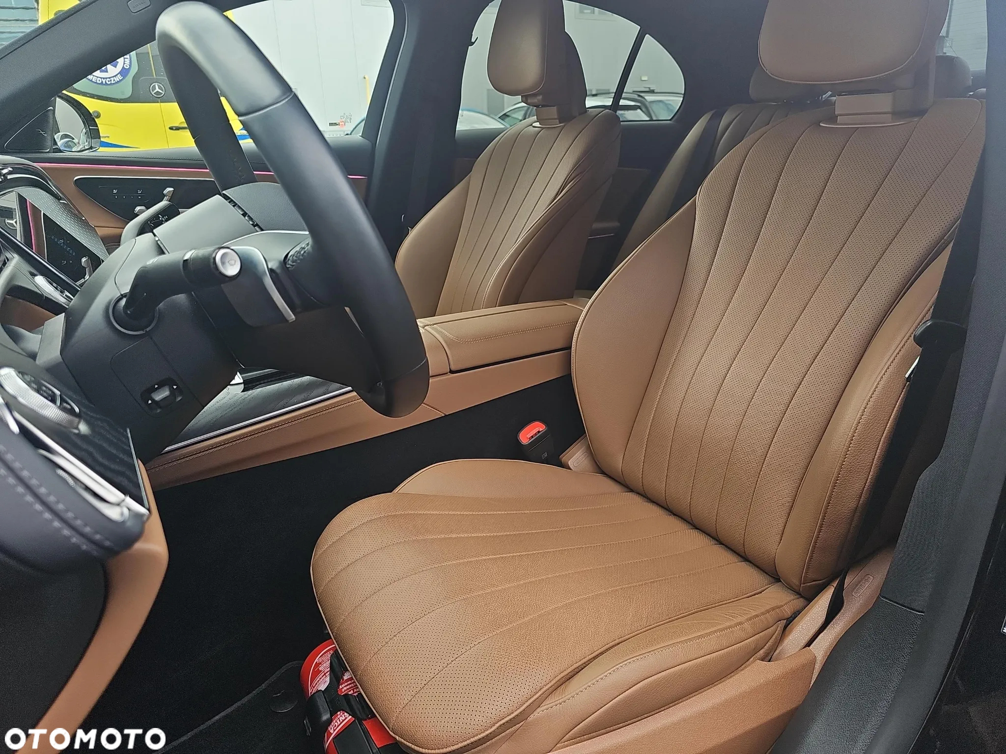 Mercedes-Benz Klasa E ver-300e-9g--tronic-edition-amg-line - 10