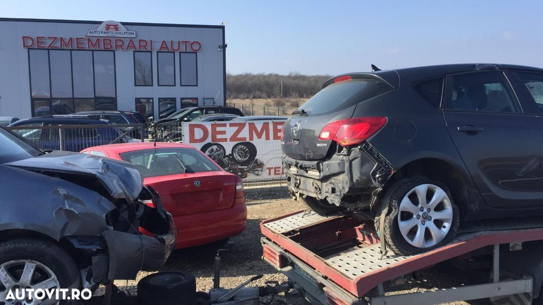 Dezmembram Opel Astra J 1.3 CDTI an fabr 2013 - 2