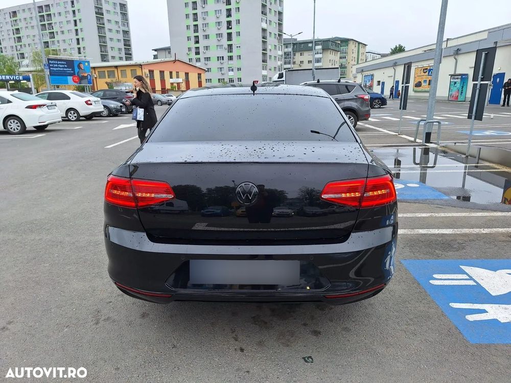 Volkswagen Passat 2.0 TDI SCR DSG Highline - 3