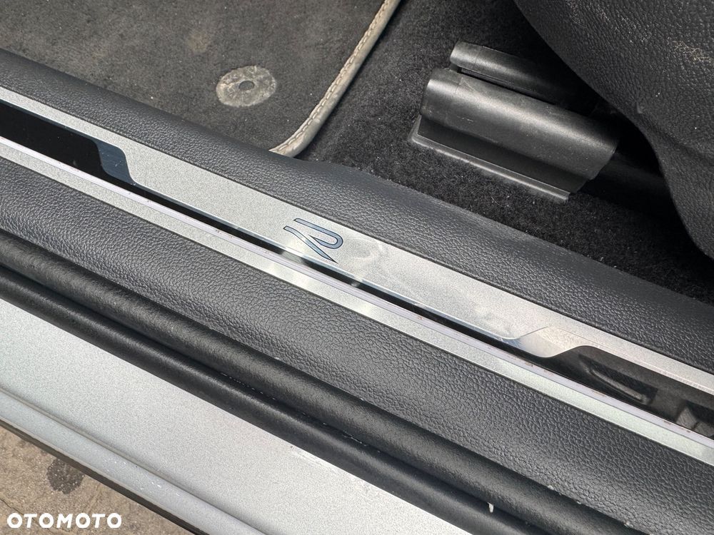 Volkswagen Tiguan 2.0 TDI SCR DSG R-Line - 23