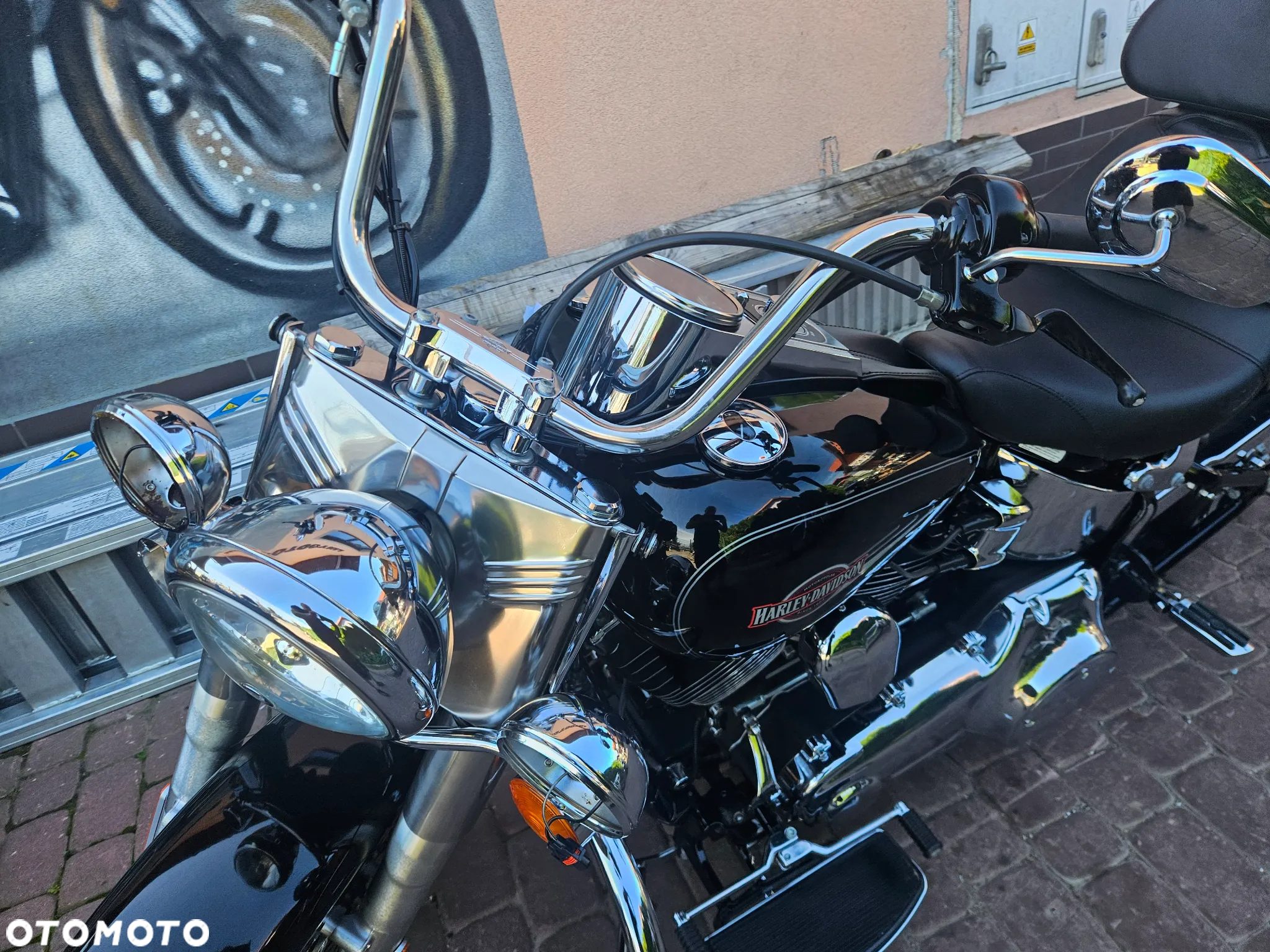 Harley-Davidson Softail Heritage Classic - 26