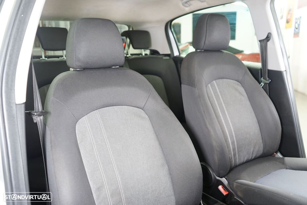 Fiat Punto 1.2 Lounge Start&Stop - 30