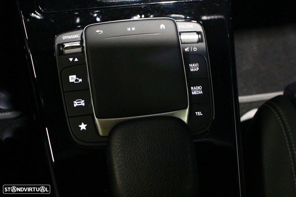 Mercedes-Benz CLA 250 e Progressive - 32