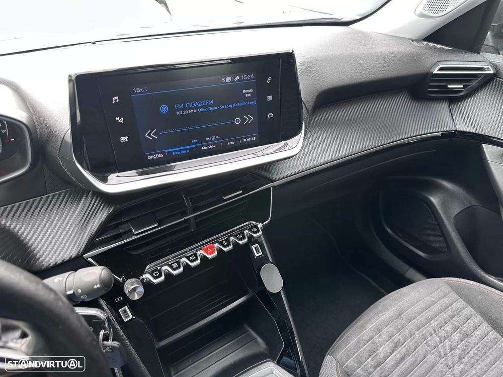 Peugeot 2008 1.2 PureTech Allure Pack - 23