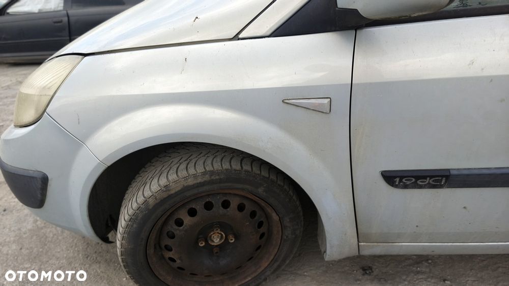 RENAULT SCENIC II 03r BŁOTNIK LEWY PRZÓD PRZEDNI NV632 - 1