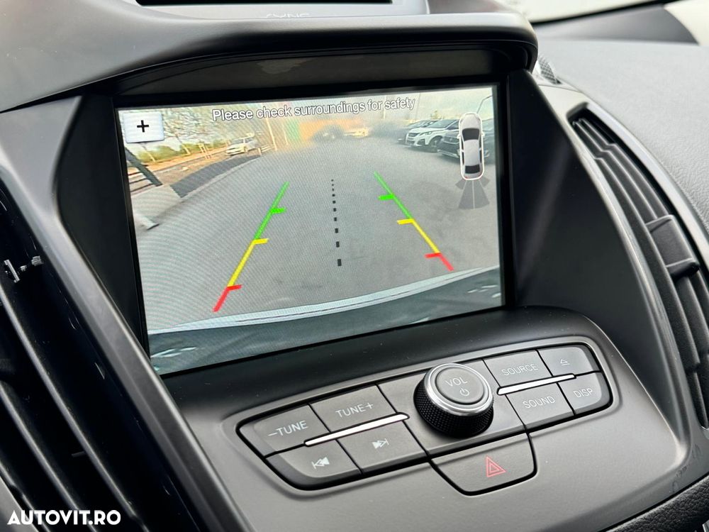 Ford Kuga - 19