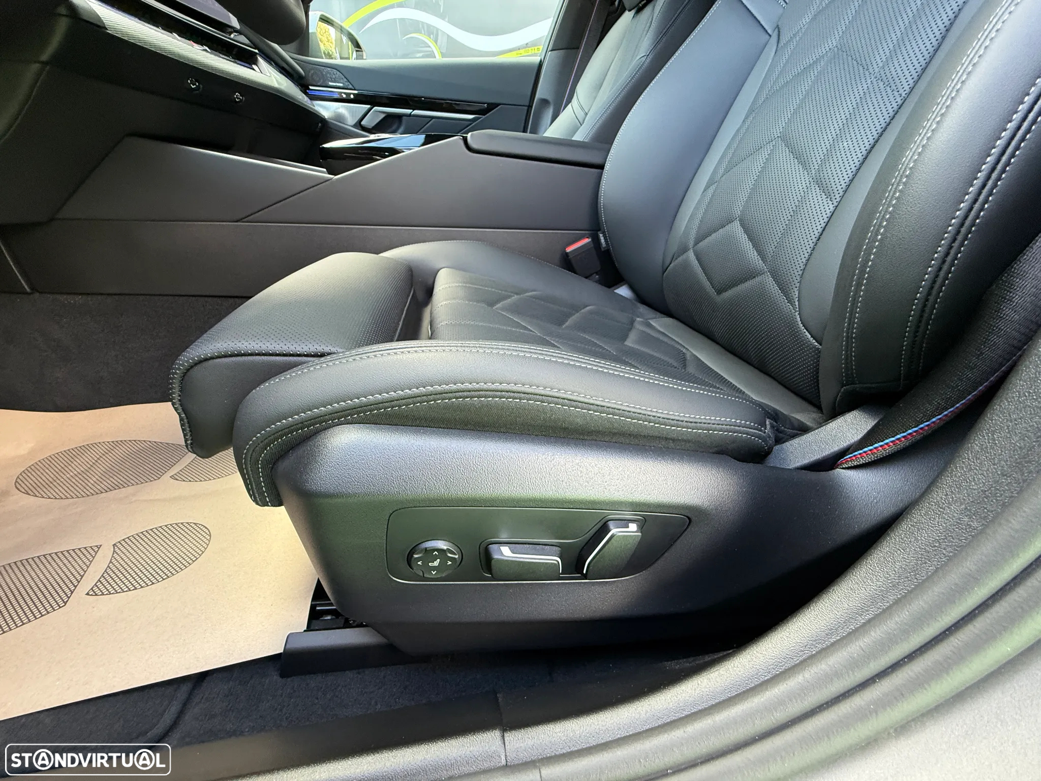 BMW 530 e Pack Desportivo M Pro - 29