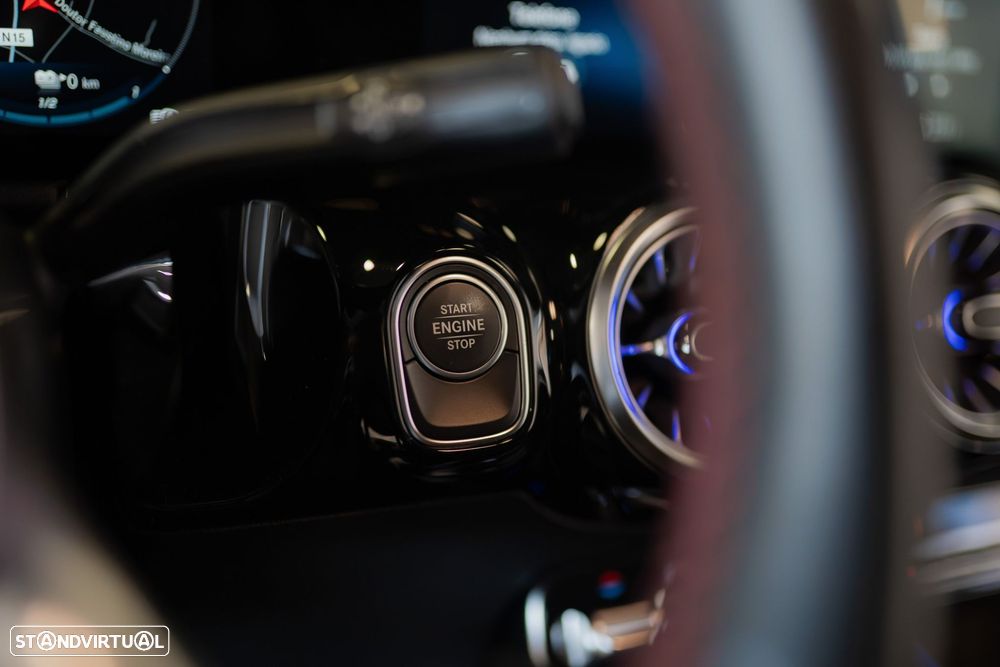 Mercedes-Benz GLA 250 e 8G-DCT AMG Line - 38