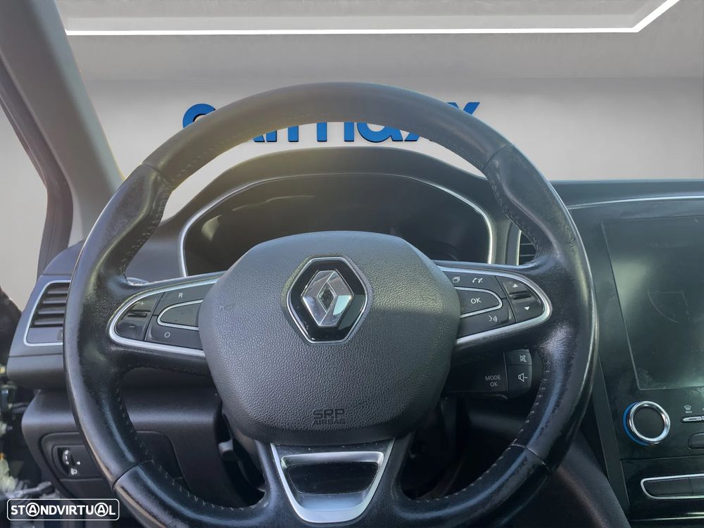 Renault Mégane Grand Coupe 1.3 TCe Limited J17 - 10