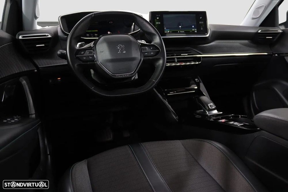 Peugeot 2008 - 6