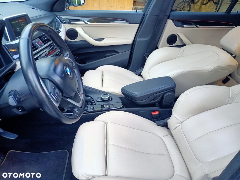 BMW X2 sDrive20i - 11