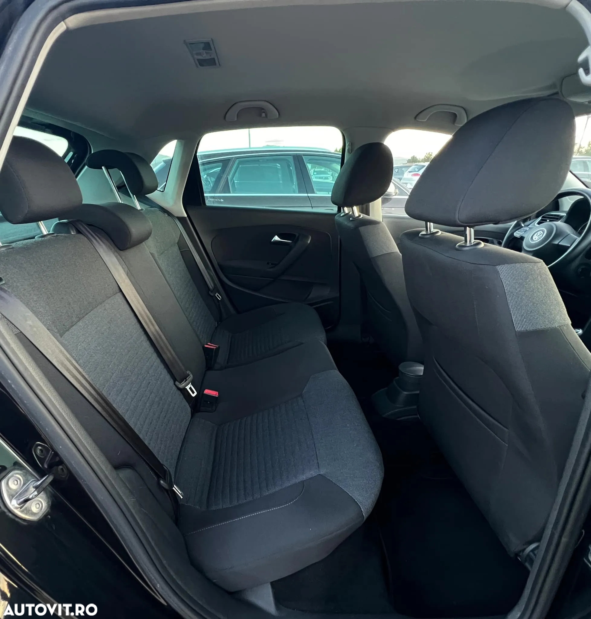 Volkswagen Polo 1.6 TDI Comfortline - 11