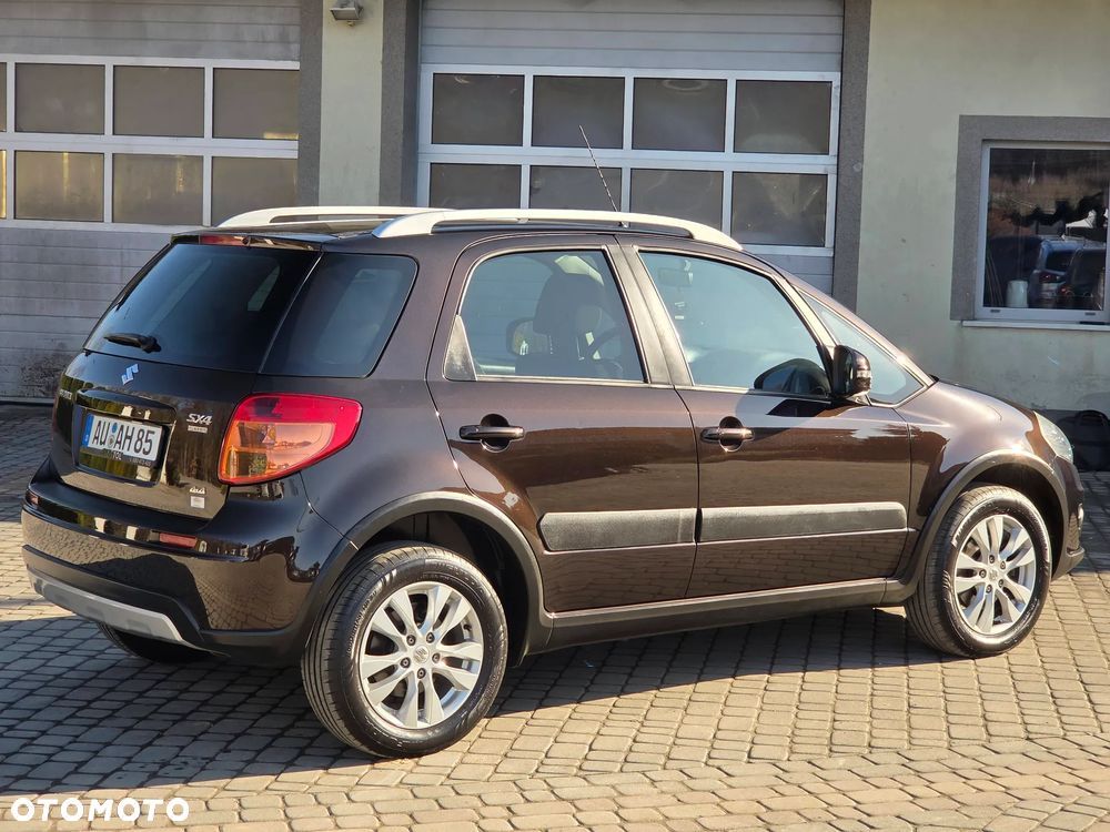 Suzuki SX4 1.6 VVT 4x4 Style - 17