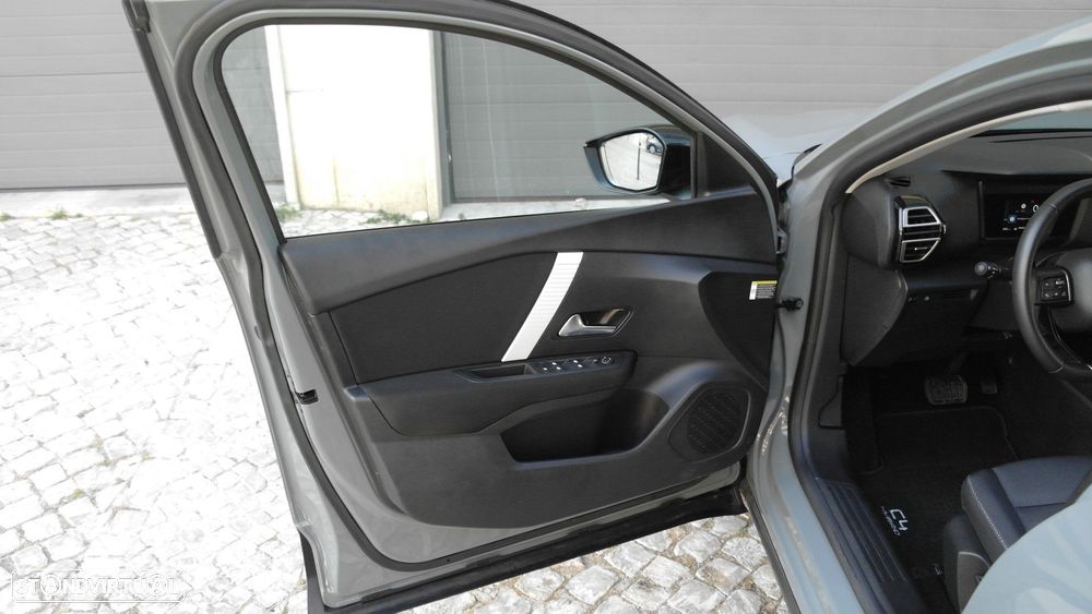 Citroën C4 1.2 Hybrid Plus e-DSC6 - 26