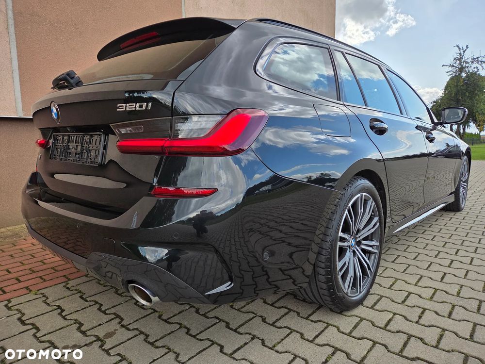 BMW Seria 3 320i Edition M Sport Shadow - 3