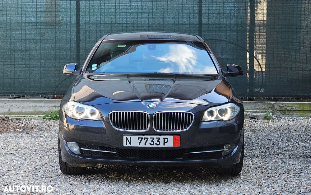 BMW Seria 5 520d Sport-Aut. - 17