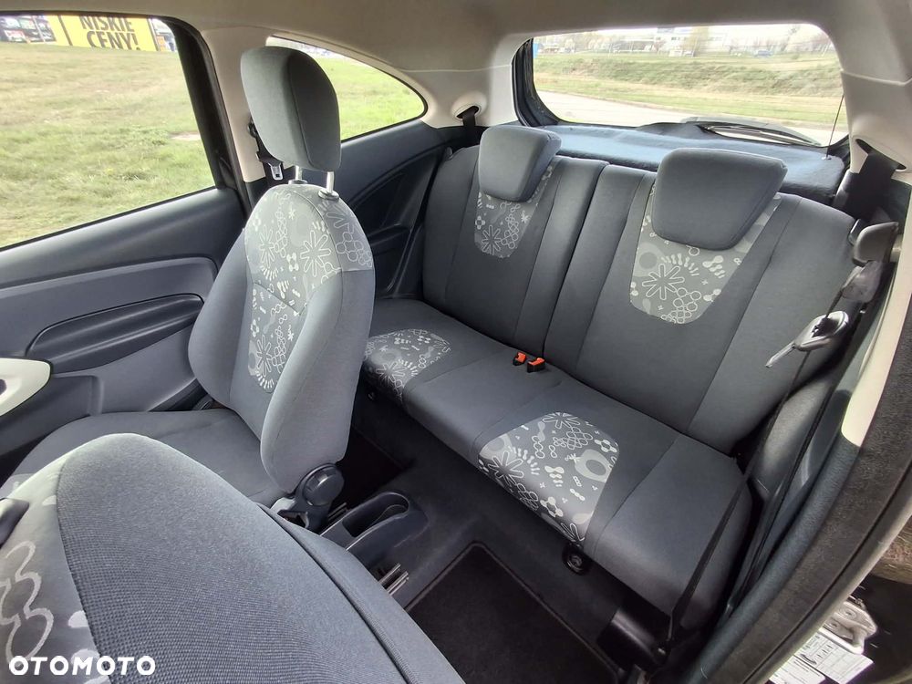 Ford KA 1.3 - 9