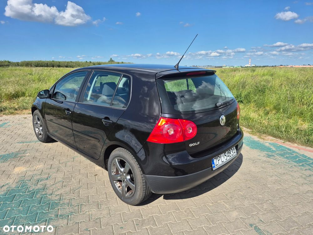 Volkswagen Golf 1.6 Trendline - 3