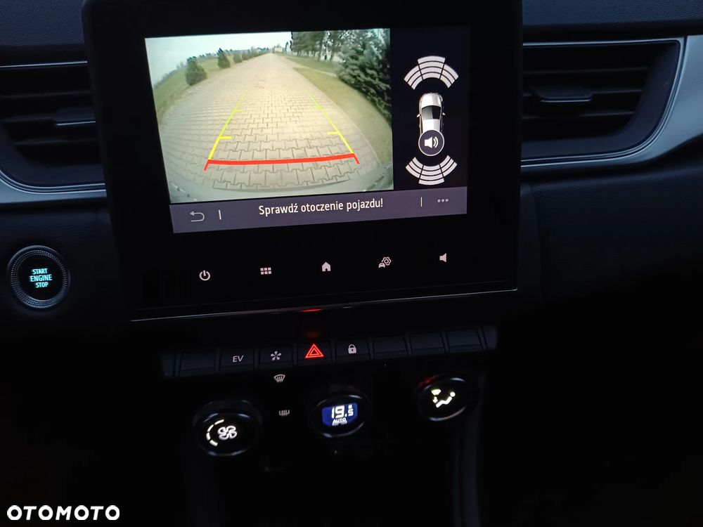 Renault Captur E-TECH Full 145 TECHNO - 16