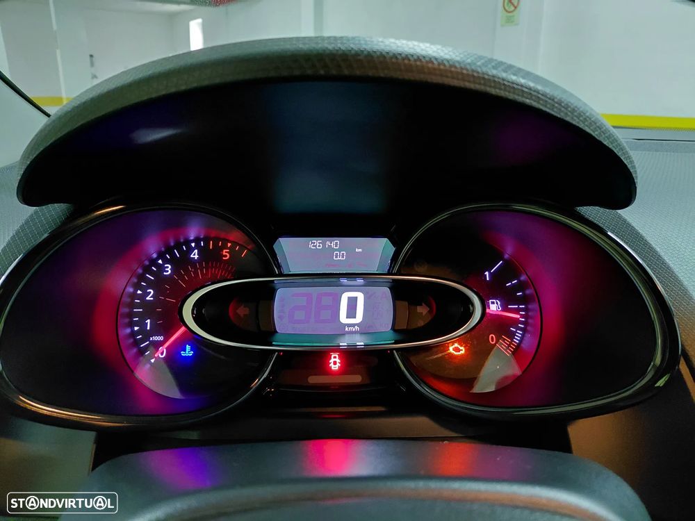 Renault Clio 1.5 DCi Van Iva Dedutível - 16