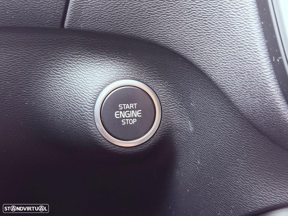 Volvo XC 40 2.0 D3 Momentum - 33