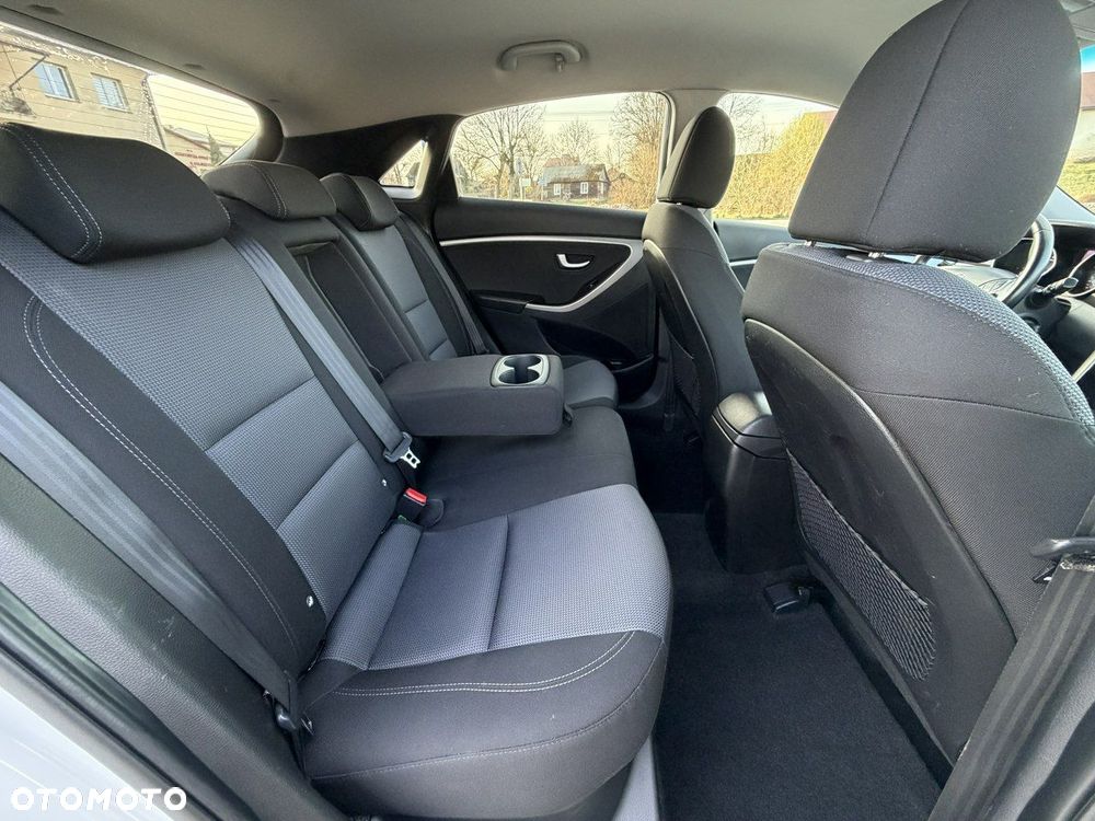 Hyundai i30 - 12