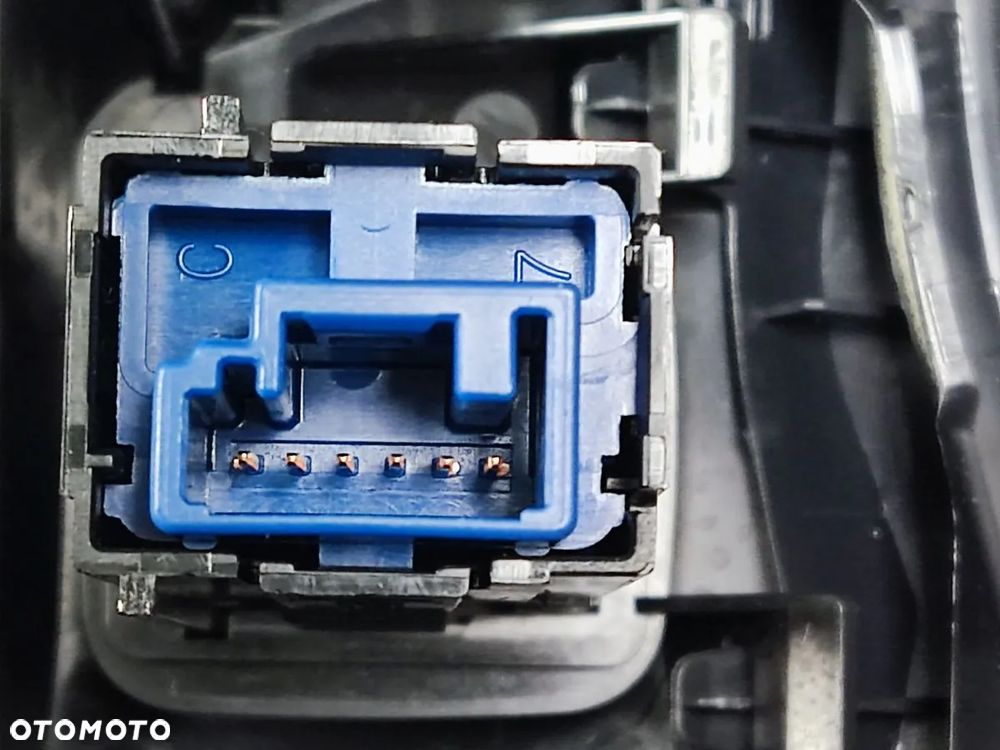 TOYOTA COROLLA od 2019r Ładowarka Indukcyjna - 9