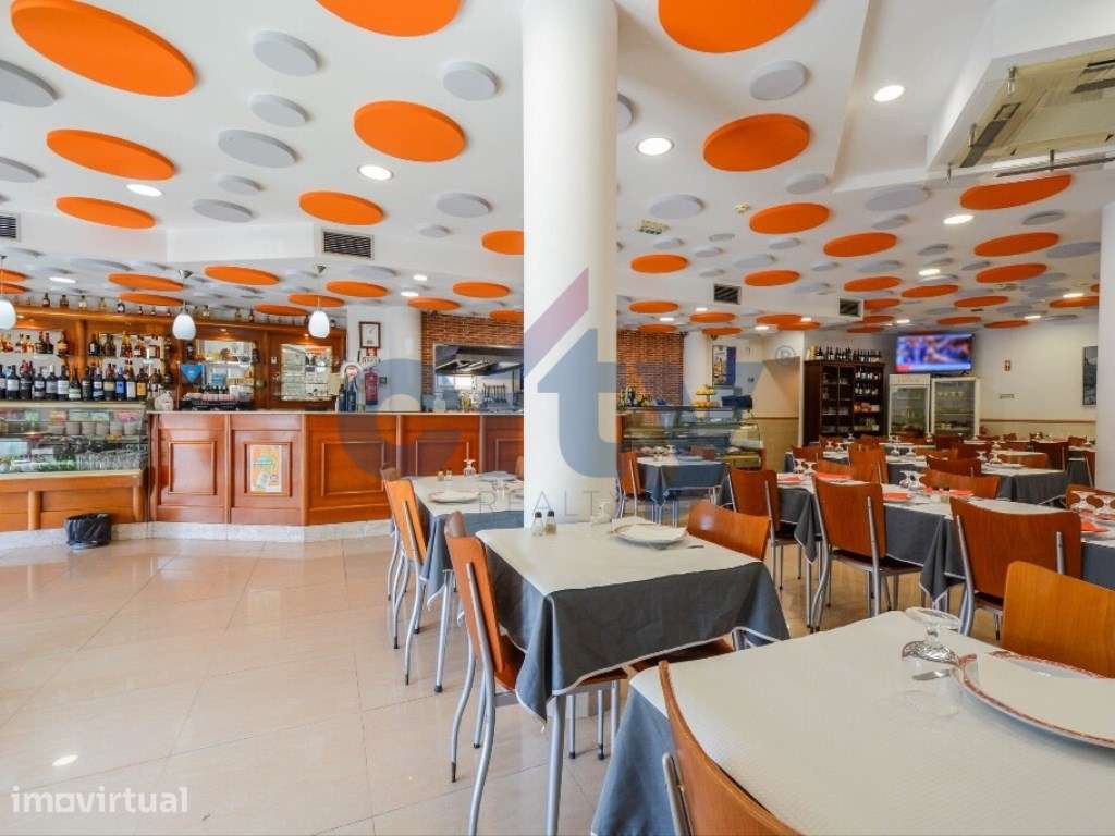 UM NEGÓCIO CHAVE NA MÃO - RESTAURANTE - VENDA DO PINHEIRO - Grande imagem: 2/33