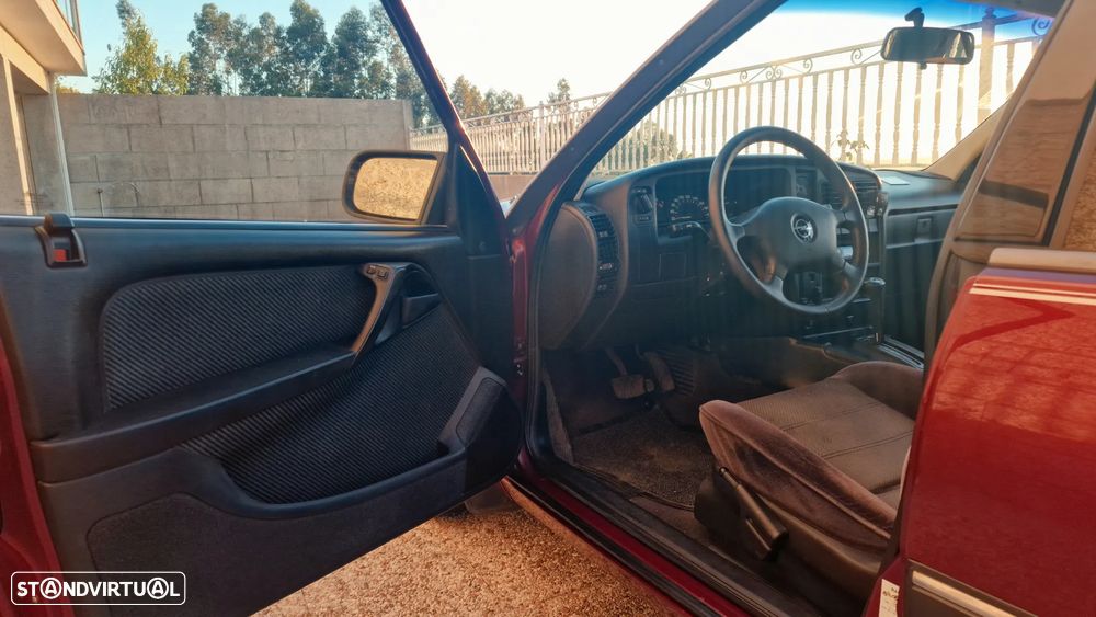 Opel Omega - 10