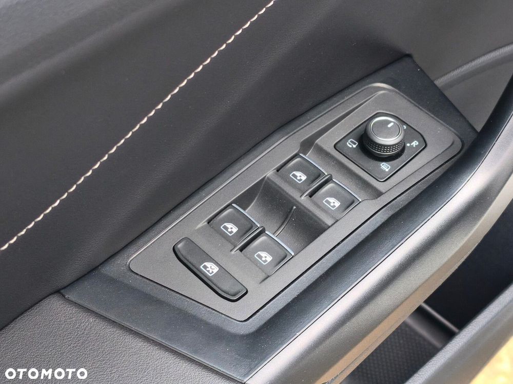 Volkswagen T-Roc 1.5 TSI Style DSG - 22