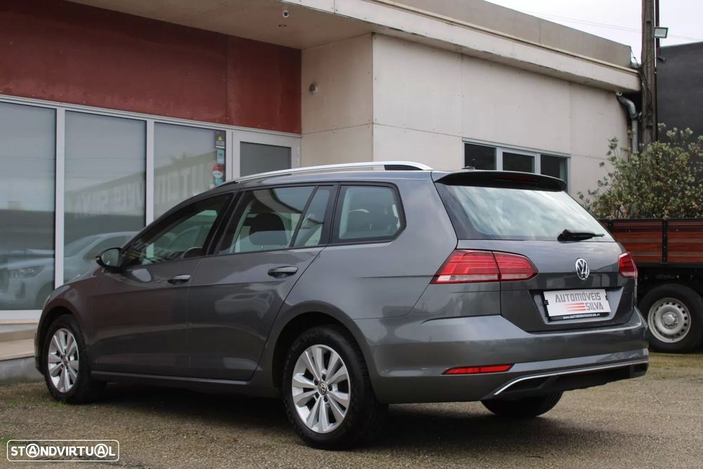 VW Golf Variant 1.6 TDi Confortline - 11