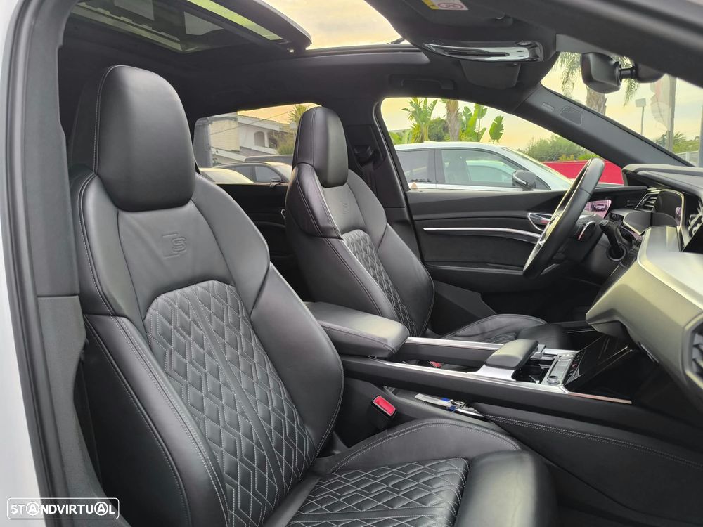 Audi e-tron 55 quattro S line - 30