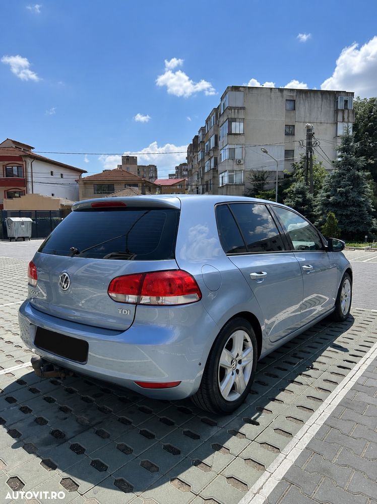 Volkswagen Golf - 2