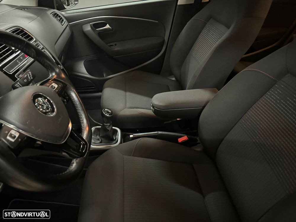 VW Polo 1.0 Confortline Nav - 4