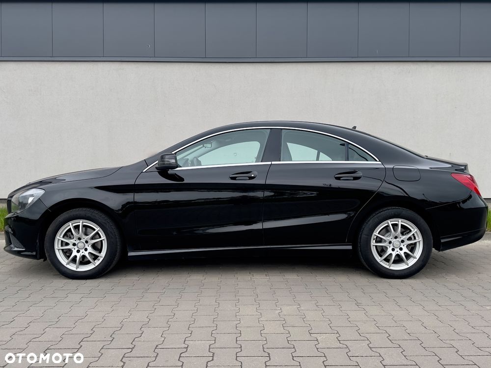 Mercedes-Benz CLA 180 Urban - 3