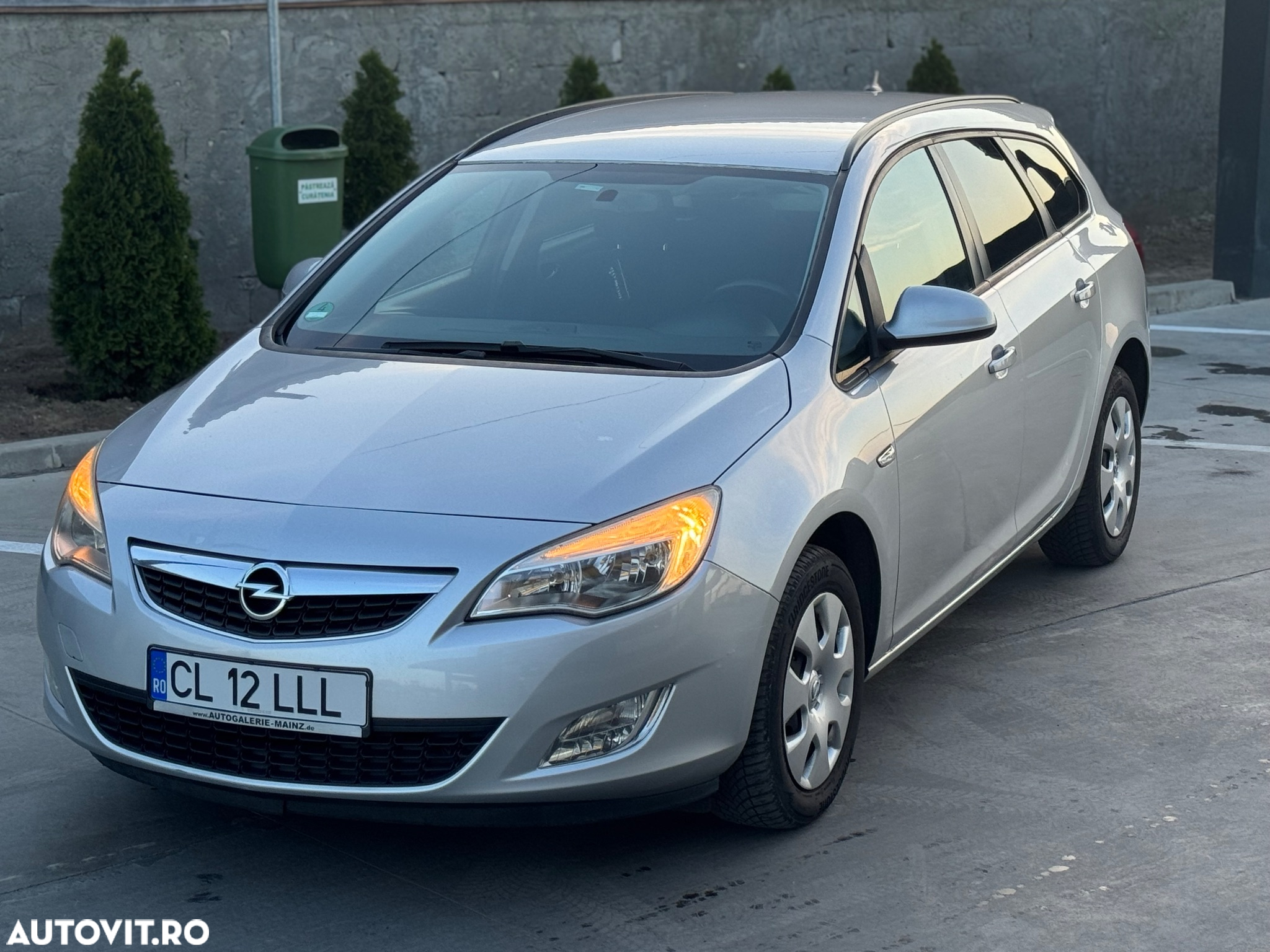 Opel Astra 1.7 CDTI DPF Sports Tourer Design Edition - 24