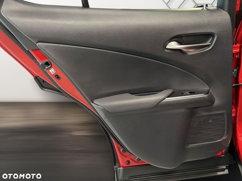 Lexus UX 250h GPF Business Edition 2WD - 31
