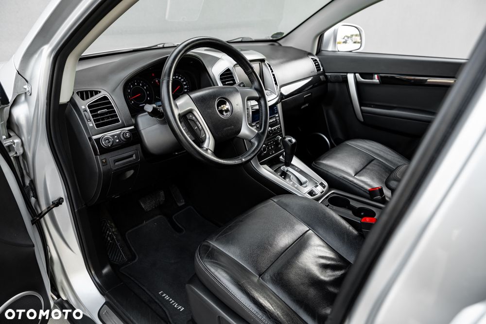 Chevrolet Captiva - 16