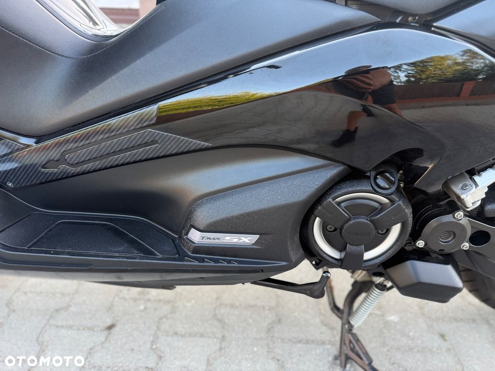Yamaha Tmax - 23