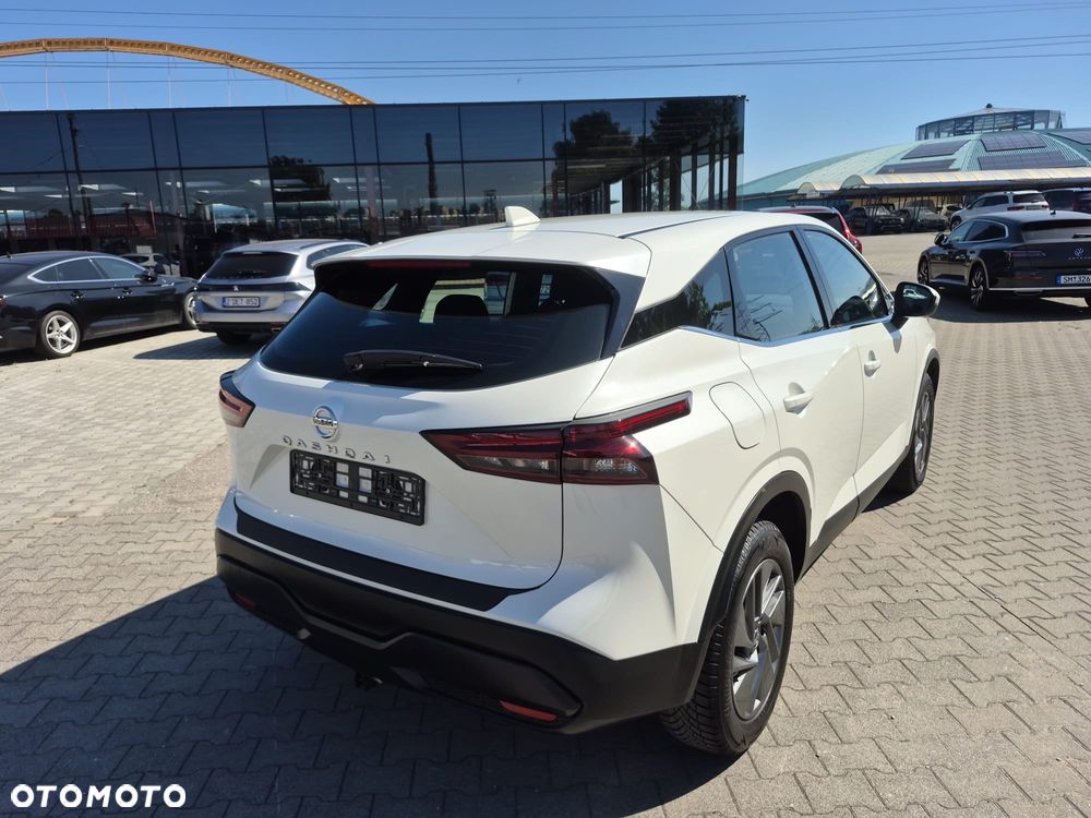 Nissan Qashqai - 16