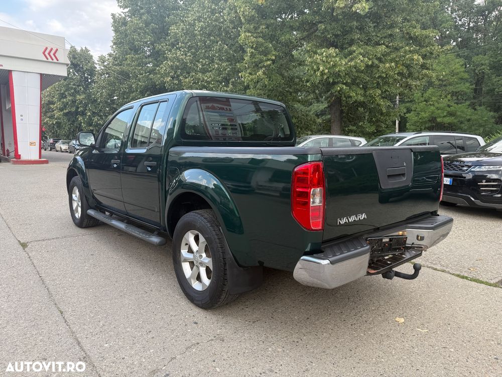 Nissan Navara 2.5 dCi DPF 4X4 Double Cab LE - 3