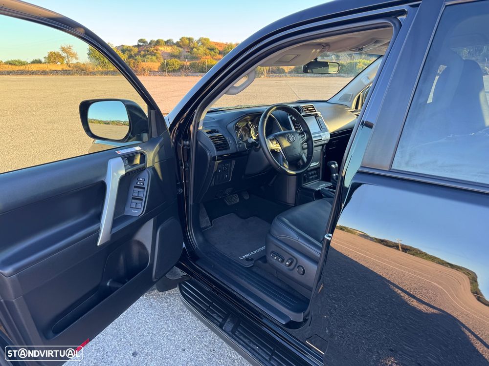 Toyota Land Cruiser Prado - 9