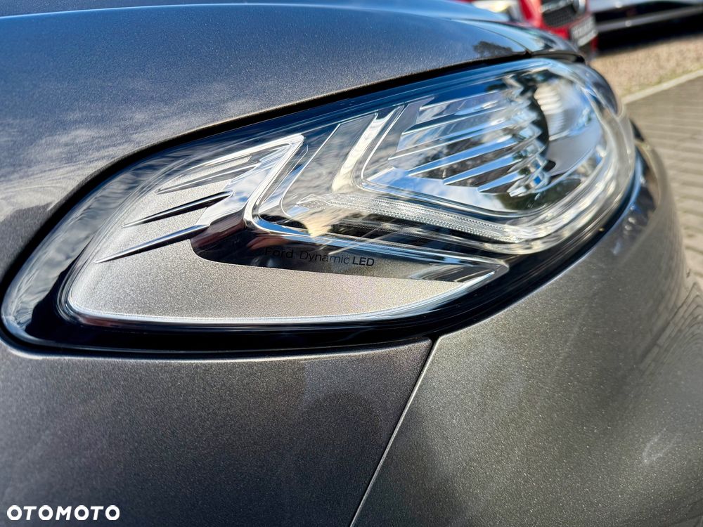 Ford Mondeo - 35